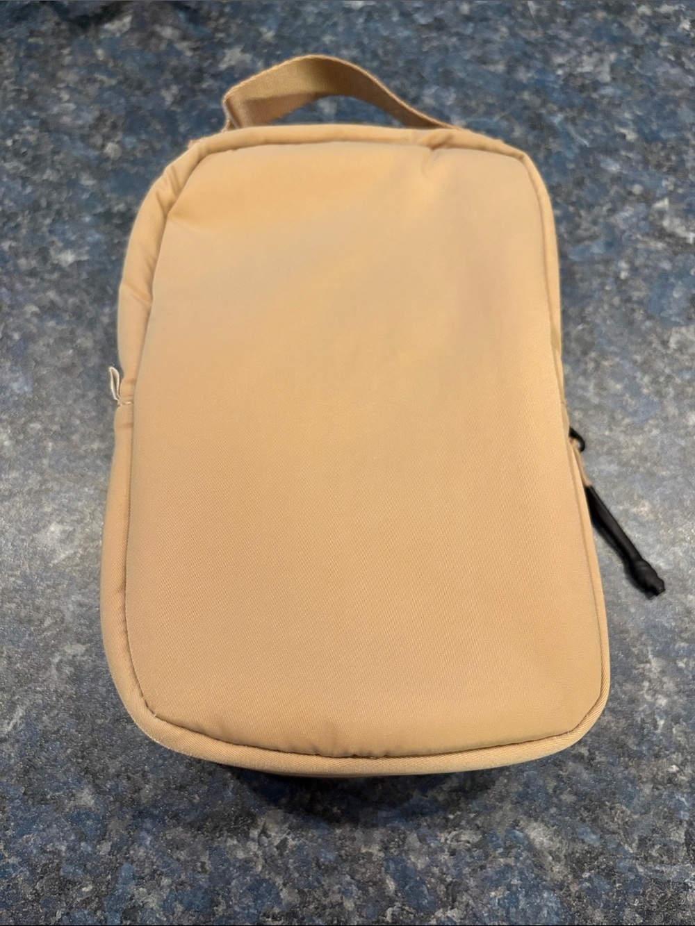 Nike insulated zippered pouch